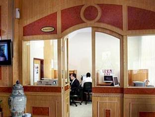 Hotel Madani Medan - Syariah Hotel Екстер'єр фото